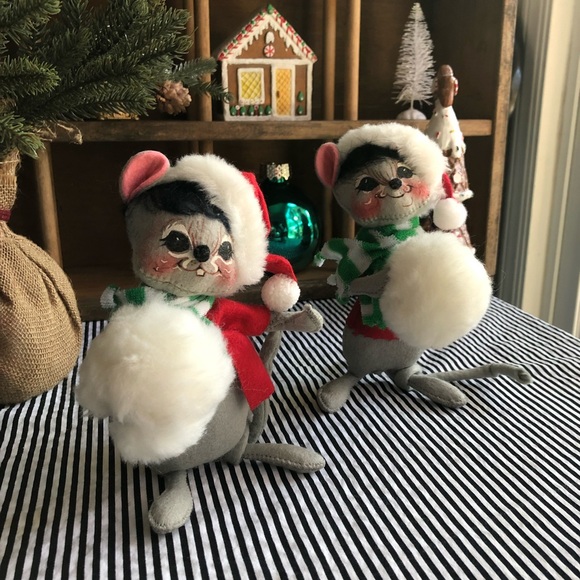 Two Vintage Annalee Mice W/Snowball - Picture 4 of 9